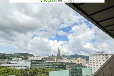 Exklusiv: Klimatisiertes Penthouse-Büro mit Dachterrasse