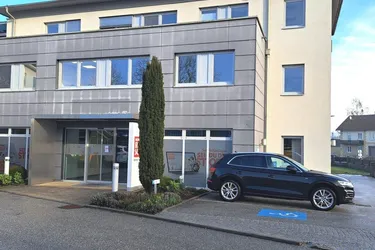NEUER PREIS: Hier werden Sie gesehen! Top Geschäftsfläche im Erdgeschoß, mit Parkplätzen in der Schärdinger Vorstadt zu Verkaufen!