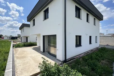 Provisionsfreies Erstbezug-Einfamilienhaus mit Garten und Terrasse - 170 m²