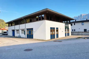 Gewerbeobjekt mit 750 m² Nutzfläche und 970 m² Grundstück zu verkaufen. Projektierte und genehmigte Aufstockung möglich.