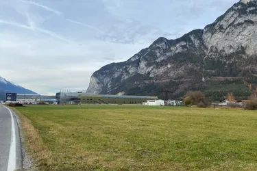 ideal gelegenes Baurechtsgrundstück im Gewerbegebiet von Völs
