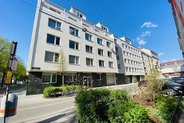 Helle 2-Zi-Wohnung mit Loggia, Einbauküche &amp; Lift in 1150 Wien – WG geeignet!