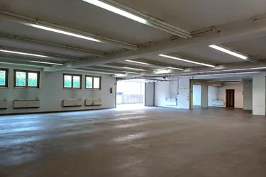 Lagerhalle mit Büro im Andräviertel Salzburg