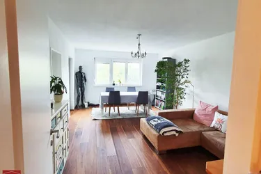 PÄRCHENTRAUM * 3-Zimmer + LOGGIA + Stellplatz * Nähe RINGSTRASSE