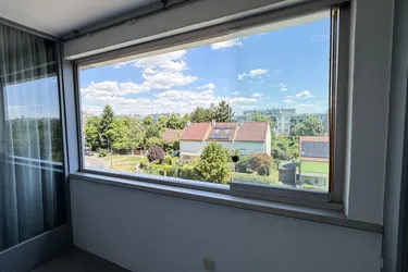 Wohnen im Grünen nahe dem Marchfeldkanal – 3-Zimmer-Eigentumswohnung mit verglaster Loggia