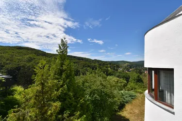 Expose Exquisite Architektenvilla mit Traum-Weitblick