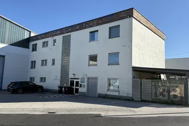 ca. 200 m² große Büroräumlichkeiten günstig zu vermieten