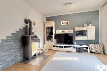 Charmante Familienwohnung mit Kamin und Terrasse