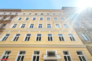 WOHNEN IM SERVITENVIERTEL - 11 STILERSTBEZÜGE - HIGH END DESIGN - RUHELAGE - RENOVIERTES JAHRHUNDEJUWL