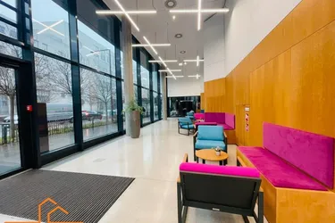 FLEXIBEL GESTALTBAR - BESTE ANBINDUNGEN - 100 m2 TERRASSE