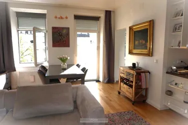 MODERNE 3 ZIMMERWOHNUNG MIT BALKON UND LUXUSAUSSTATTUNG