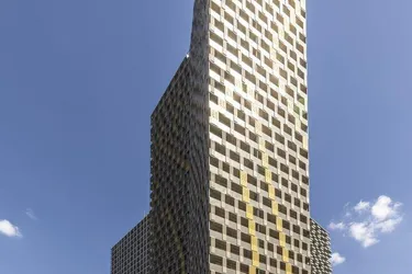 Q-TOWER - DER GOLDENE TURM - RARITÄT - EXKLUSIVER WOHNKONFORT MIT BLICK ÜBER DIE SKYLINE WIENS