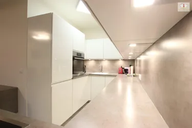 Expose Junge 2 Zimmer Gartenwohnung mit Terrasse und Tiefgarage in der Gartengasse! Schlüssel umdrehen und einziehen!