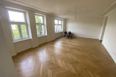 ERSTBEZUG - hochwertige und großzügige 2 Zimmer Wohnung in einer Seitengasse