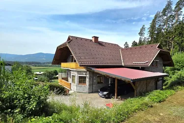 Großes Haus in ruhiger Lage!
