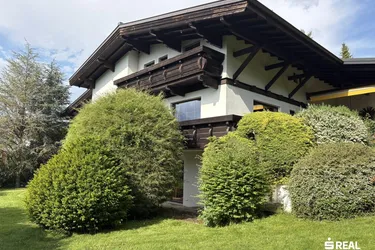 Sehr großzügiges Wohnhaus