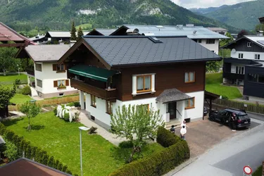 Objekt Nr.: J2000 - St. Johann I.T. : PREISREDUKTION: Altbestand ideal für Bauträger unweit in das Zentrum mit Blick auf den Kaiser und Horn