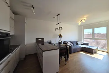 3-Zimmer-Neubauwohnung mit effizienten Grundriss und Süd-Loggia!
