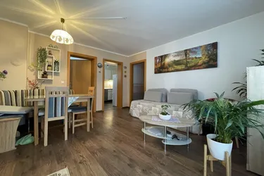 Expose Ehrenhausen - Sensationeller Preis - Sehr schöne, idyllisch gelegene Wohnung mit Balkon und Garten!!