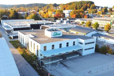 Lagerhalle mit 4388 m² – zentraler Standort an der Leiner-Kreuzung