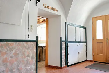 Historische Gaststube im Herzen von St. Georgen im Attergau