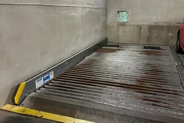 Stellplatz in der Bergenstammgasse (500 Meter von der Ubahn Station Ober St. Veit)
