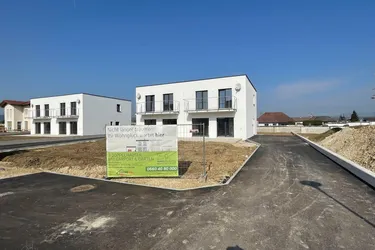 Expose Neu errichtete Doppelhaushälfte mit Carport und Garten in Neumarkt/Ybbs! Provisionsfrei für Käufer!