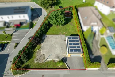 Baugrundstück mit Garage, Gartenhaus und Bodenplatte für Bungalow!