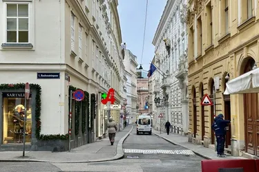 FLEXIBLES, GROSSES BÜRO IN TOLLER LAGE /// ALTSTADT /// KAUFHAUS STEFFL