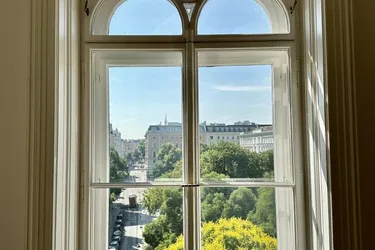 ARBEITEN IM PALAIS /// SCHOTTENRING /// SERVITENVIERTEL - repräsentatives Altbaubüro