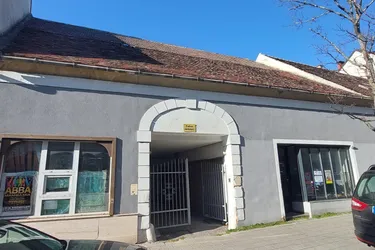Hohe Frequenzlage !! 125m² Geschäftslokale auf 575m² Eigengrund