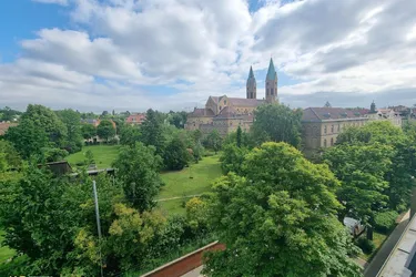 Blick über die Dächer von Döbling! Schöne 4 Zimmer Wohnung mit Rundumterrasse! Garagenplatz im EIgentum!