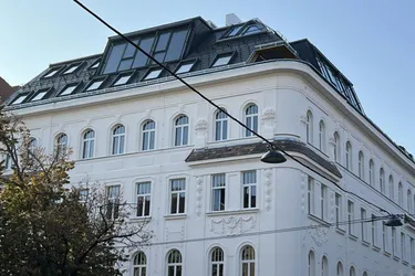 Altbaueigentumswohnung in generalsaniertem Altbau "gewidmet für dauerhafte Kurzzeitvermietung (z.B. AirBnB)"