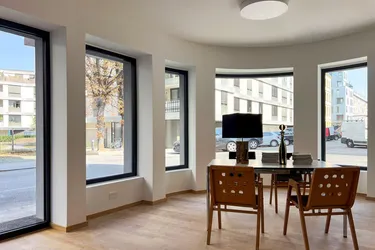 Repräsentatives Geschäftslokal oder Büro zum Kauf in unmittelbarer Marktnähe