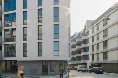 Repräsentatives Geschäftslokal oder Büro zur Miete in unmittelbarer Marktnähe