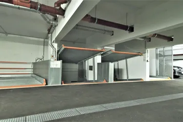Moderner Stapelparkplatz in der Gersthoferstraße!