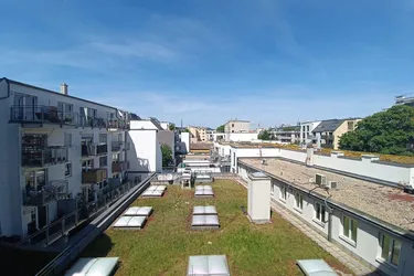 Großzügige Bürofläche mit rund 155 m² und Ausrichtung in den Innenhof! 6 Zimmer + Empfangsbereich direkt bei der Straßenbahn Yppengasse!