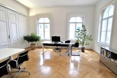 Büro oder Praxis in Bestlage gesucht? Großzügige 193 m² im 1. Bezirk! Jahrhundertwendehaus mit Fernwärme &amp; Lift, Nähe U2 Schottenring!