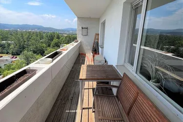 Sonnige Familienwohnung mit traumhaftem Fernblick
