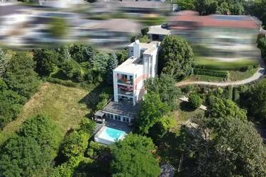 Architektenvilla mit traumhaftem Fernblick!
