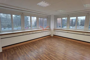 Helles, modernisiertes Büro in zentraler Lage!