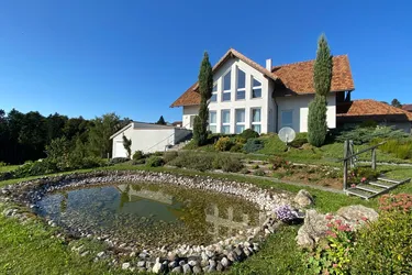 Exklusives Einfamilienhaus mit Indoor-Pool in sonniger, ruhiger Lage in Bad Kreuzen