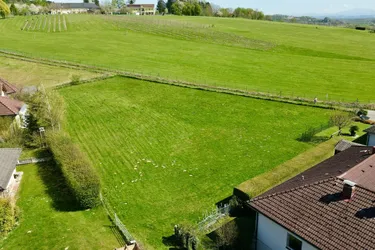 Perg Panorama-Grundstück 717 m² - Rückzugsort am Naturrand