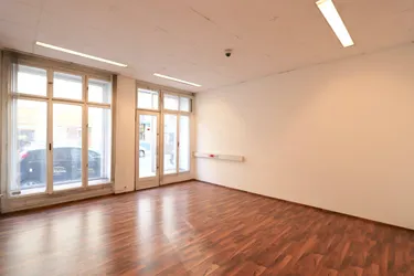 Expose Geschäftslokal/Büro in Otto Wagner-Haus! Direkter Straßenzugang und Innenhofnutzung
