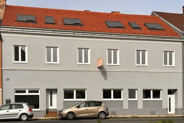 Top-Objekt für Unternehmen! Erstbezugs-Büro, Lager, Hebebühne – alles in einem nächst Innenstadt Wiener Neustadts