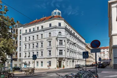 Leibenfrostgasse 8 - Zwischen Sehnsucht und Realität