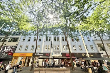 Vielseitiges Geschäftslokal/Büro/Studio auf rund 300 qm - direkt nebem dem Stadtsaal auf Mariahilfer Straße!