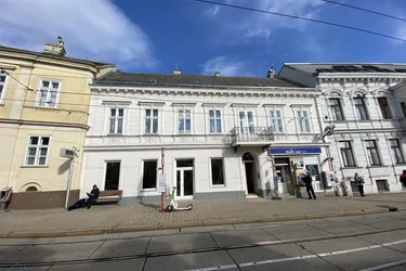 ATTRAKTIVES GESCHÄFTSLOKAL IN CHARMANTEN BIEDERMEIERHAUS NAHE DEM SCHLOSS HETZENDORF