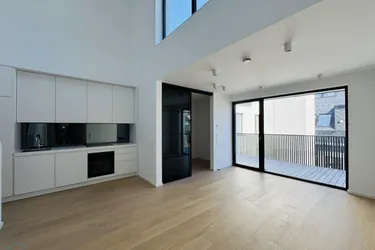 EXCLUSIVER ERSTBEZUG - DACHWOHNUNG MIT FREIFLÄCHEN