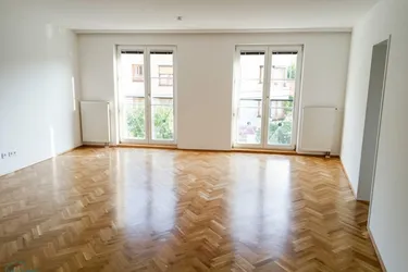 HELLE WOHNUNG MIT BALKON NÄHE LAINZER PLATZ